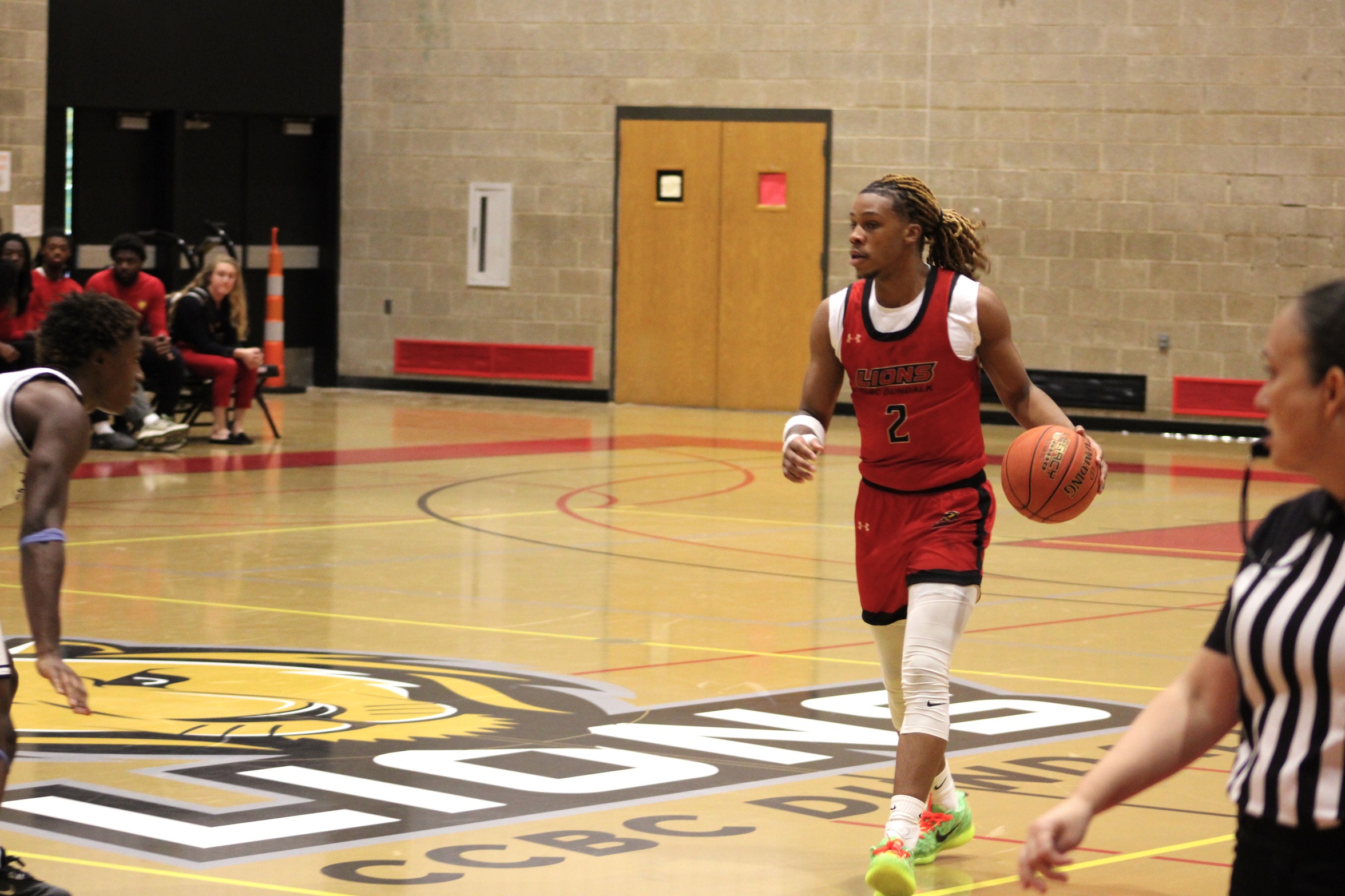 Lions outlast the Thunder Wolves